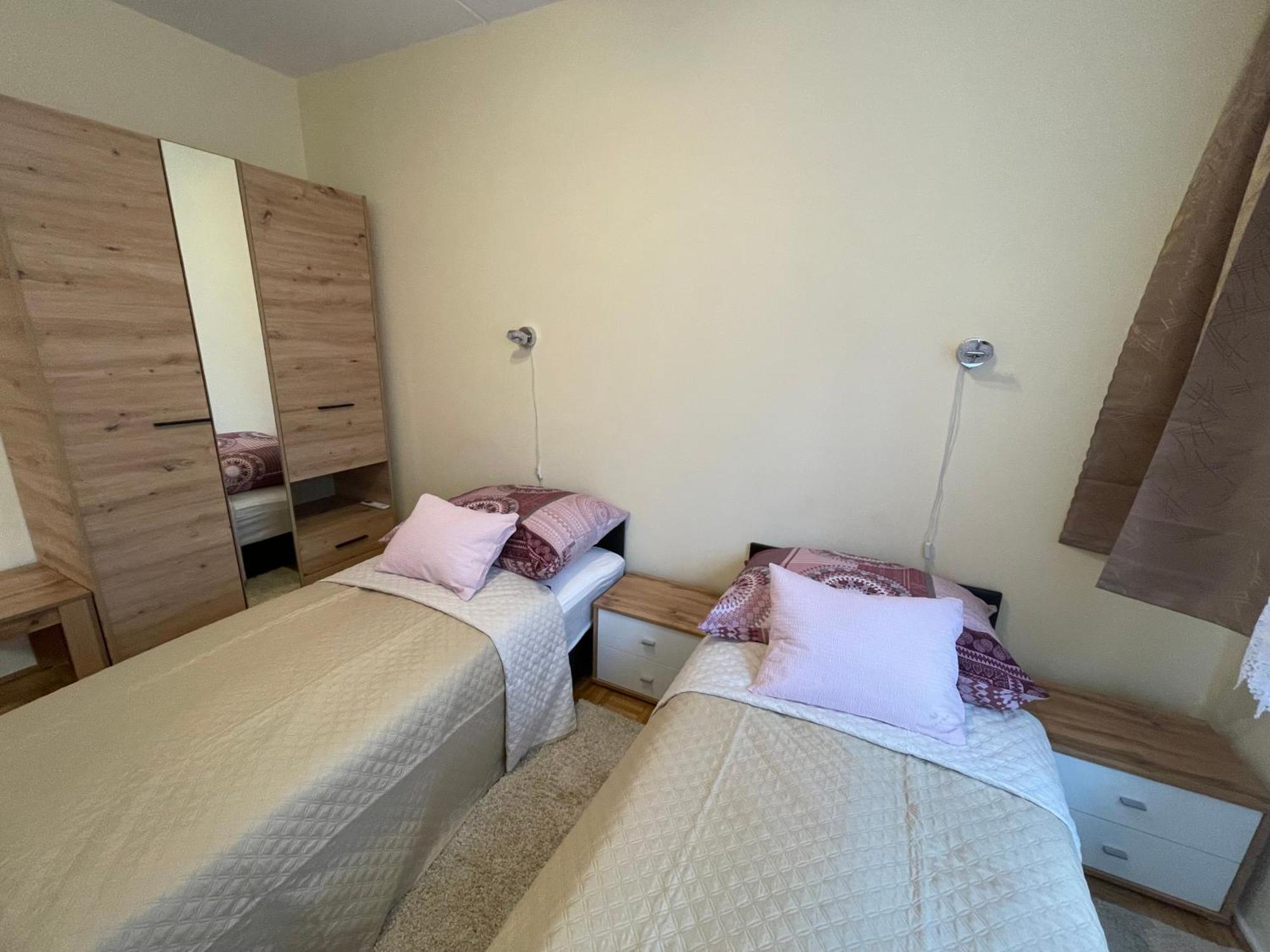 Gvadanyi Rezidencia Appartement Boedapest Buitenkant foto